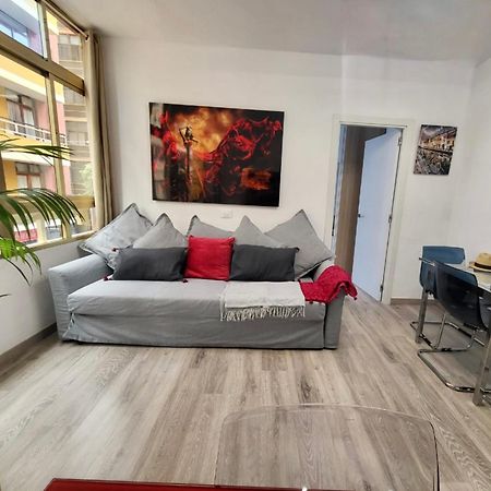 2 Bedrooms Flat 50 Mts Away From Las Canteras Beach لاس بالماس دي غران كاناريا المظهر الخارجي الصورة