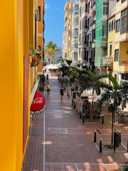 2 Bedrooms Flat 50 Mts Away From Las Canteras Beach لاس بالماس دي غران كاناريا المظهر الخارجي الصورة